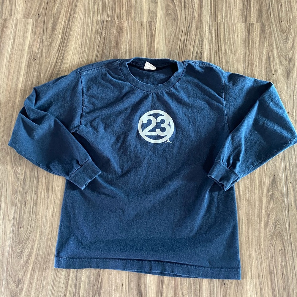🔥 Jordan long sleeve shirt